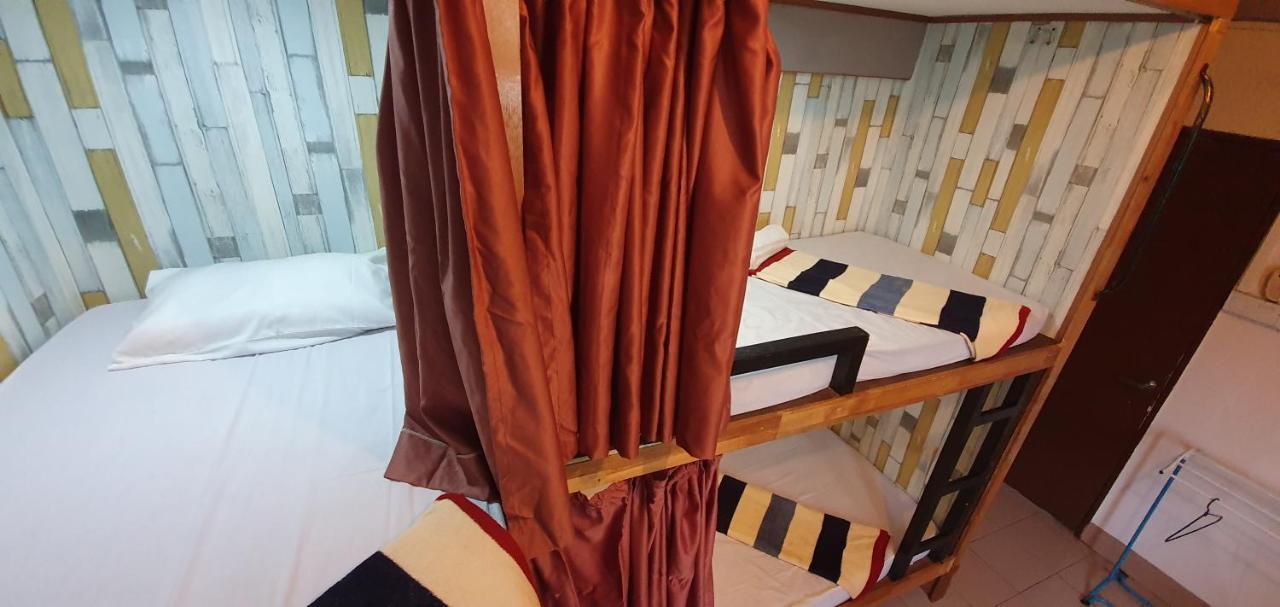 Escape Backpackers Kk Pansiyon Kota Kinabalu Dış mekan fotoğraf