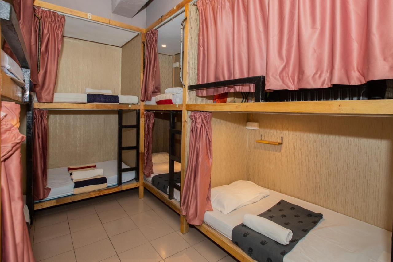 Escape Backpackers Kk Pansiyon Kota Kinabalu Dış mekan fotoğraf