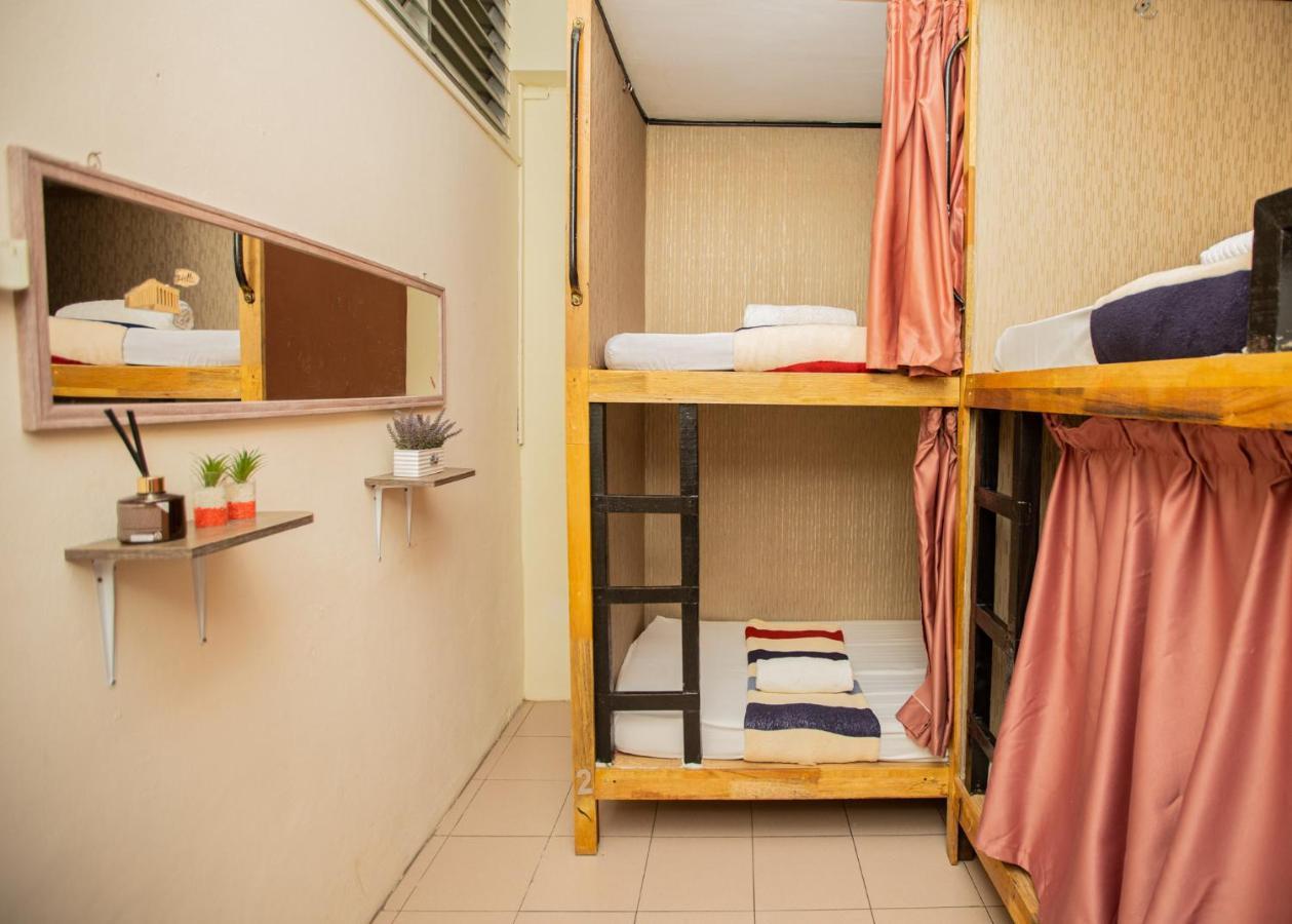 Escape Backpackers Kk Pansiyon Kota Kinabalu Dış mekan fotoğraf