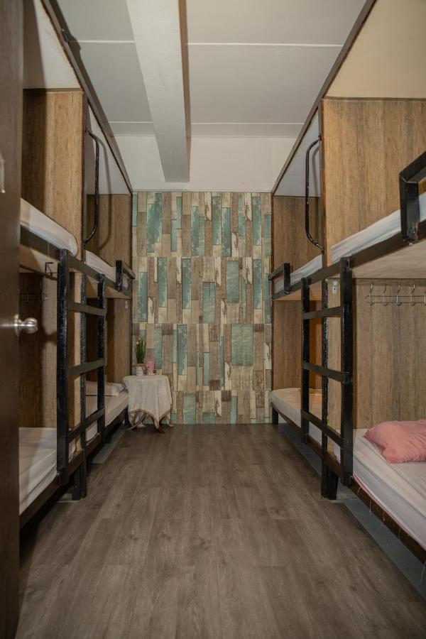 Escape Backpackers Kk Pansiyon Kota Kinabalu Dış mekan fotoğraf