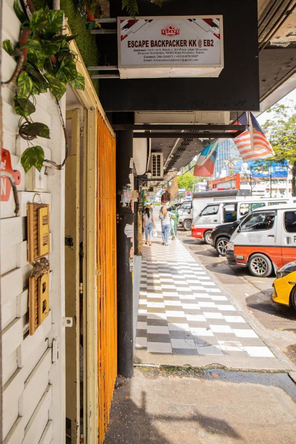 Escape Backpackers Kk Pansiyon Kota Kinabalu Dış mekan fotoğraf