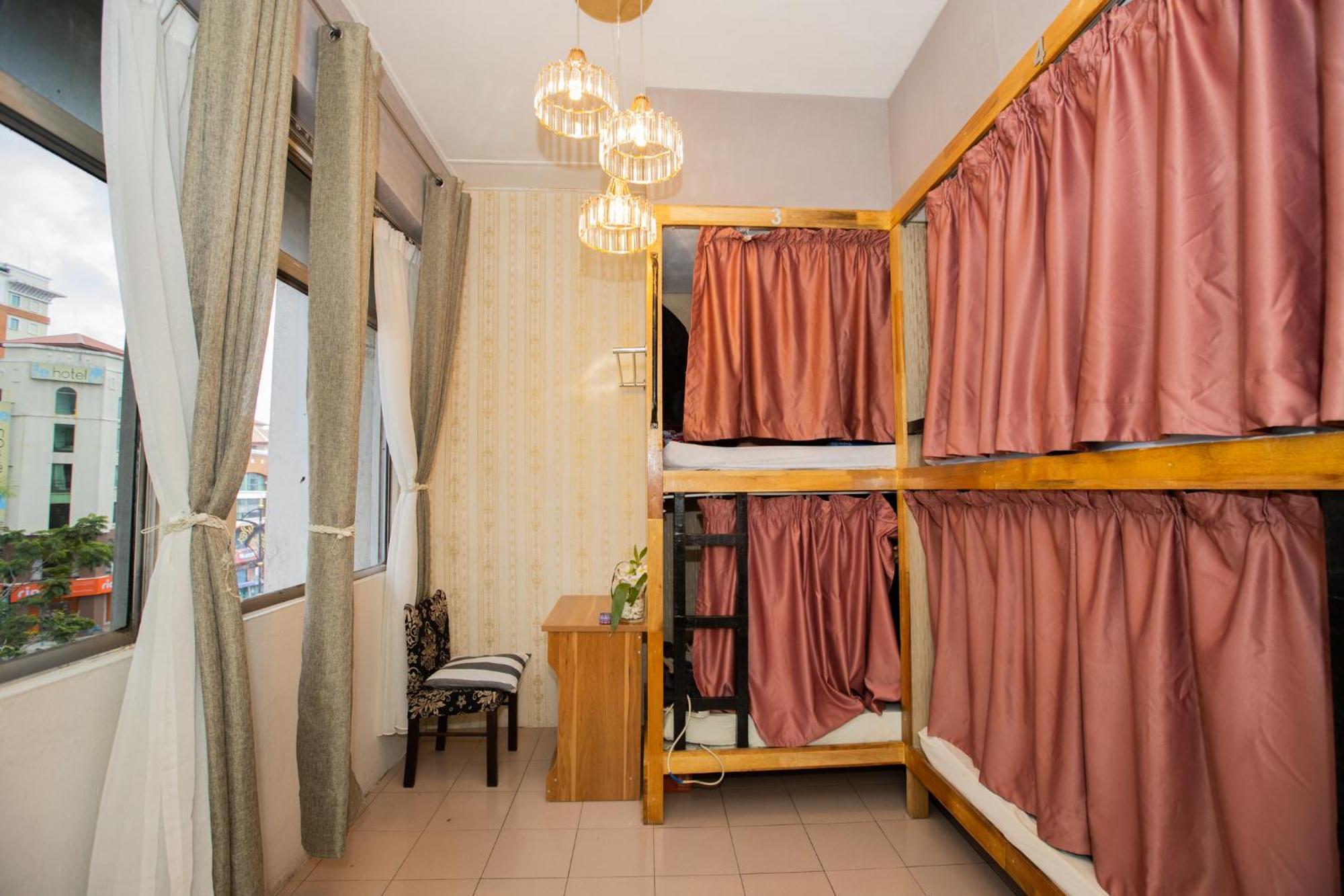 Escape Backpackers Kk Pansiyon Kota Kinabalu Dış mekan fotoğraf